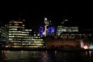 Nocny pejza Londynu nad Tamiz